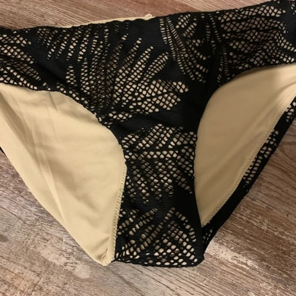 NWT Vigoss Black Swimming Bottom